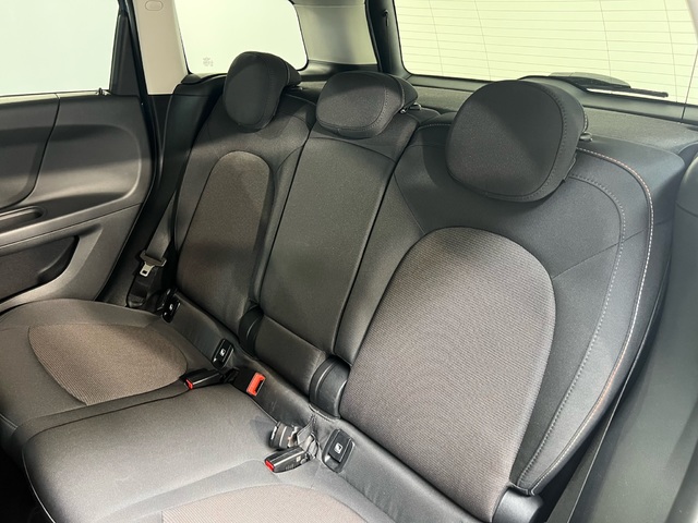 fotoG 8 del MINI MINI Countryman Cooper 100 kW (136 CV) 136cv Gasolina del 2019 en Cádiz