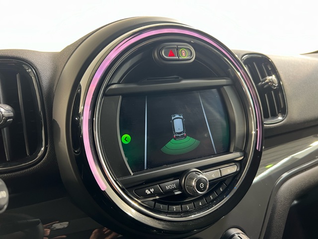 fotoG 10 del MINI MINI Countryman Cooper 100 kW (136 CV) 136cv Gasolina del 2019 en Cádiz