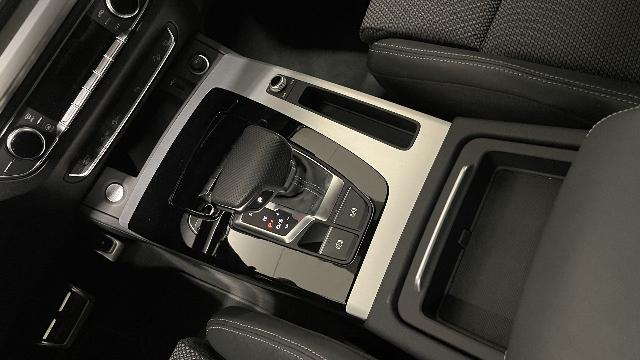 Audi Q5 Black line 40 TDI quattro-ultra 150 kW (204 CV) S tronic
