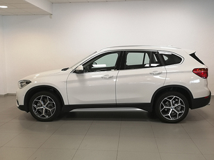 Fotos de BMW X1 sDrive18i color Blanco. Año 2019. 103KW(140CV). Gasolina. En concesionario Marmotor de Las Palmas