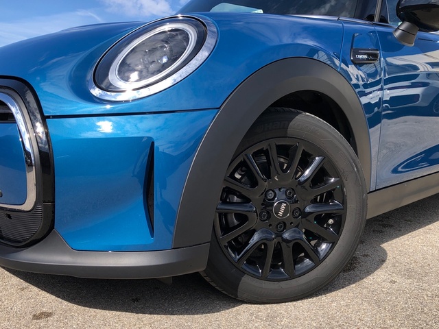 fotoG 5 del MINI MINI 5 Puertas Cooper 100 kW (136 CV) 136cv Gasolina del 2023 en Madrid