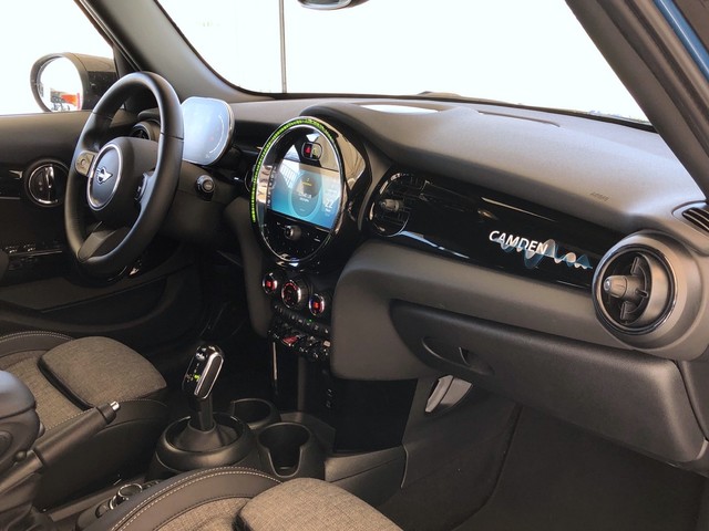 fotoG 7 del MINI MINI 5 Puertas Cooper 100 kW (136 CV) 136cv Gasolina del 2023 en Madrid