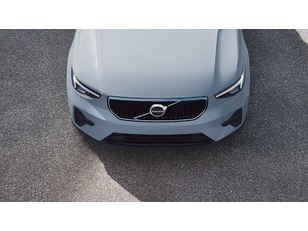 Volvo XC40 B3 G Nuevo 120 KW (163CV) - 9