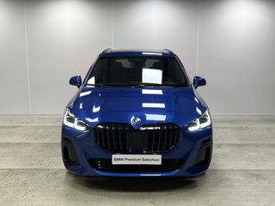Fotos de BMW Serie 2 225e Active Tourer color Azul. Año 2023. 180KW(245CV). Híbrido Electro/Gasolina. En concesionario Maberauto de Castellón