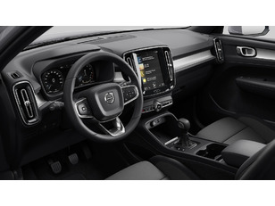 Volvo XC40 T2 Core Auto 95 kW (129 CV) - 5 Volvo XC40 T2 Nuevo 95 KW (129CV) - 5