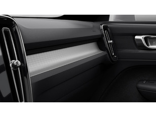 Volvo XC40 T2 Core Auto 95 kW (129 CV) - 6 Volvo XC40 T2 Nuevo 95 KW (129CV) - 6