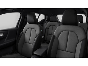 Volvo XC40 T2 Core Auto 95 kW (129 CV) - 8 Volvo XC40 T2 Nuevo 95 KW (129CV) - 8