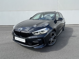 Fotos de BMW Serie 1 118d color Negro. Año 2022. 110KW(150CV). Diésel. En concesionario Novomóvil Oleiros de Coruña