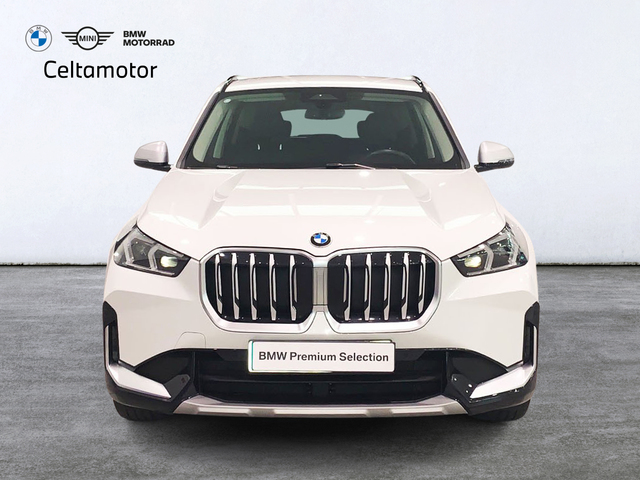 BMW X1 sDrive18d color Blanco. Año 2022. 110KW(150CV). Diésel. En concesionario Celtamotor Pontevedra de Pontevedra