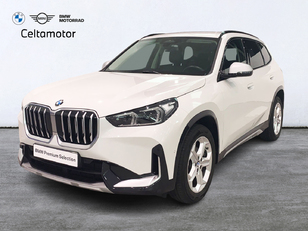 Fotos de BMW X1 sDrive18d color Blanco. Año 2022. 110KW(150CV). Diésel. En concesionario Celtamotor Pontevedra de Pontevedra