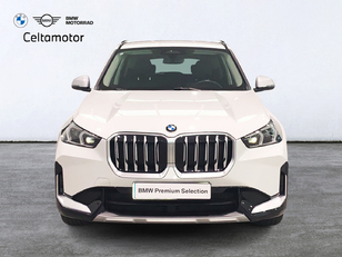 Fotos de BMW X1 sDrive18d color Blanco. Año 2022. 110KW(150CV). Diésel. En concesionario Celtamotor Pontevedra de Pontevedra