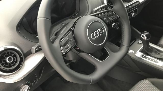 Audi Q2 35 TDI - 13
