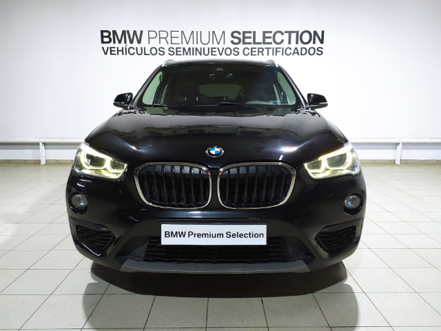 BMW X1 sDrive18d color Negro. Año 2017. 110KW(150CV). Diésel. En concesionario Hispamovil, Orihuela de Alicante