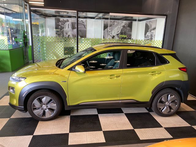 Hyundai Kona EV Style 150 kW (204 CV)