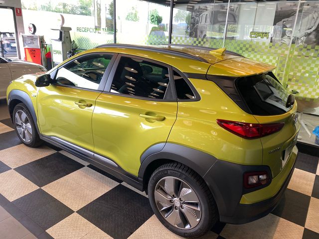 Hyundai Kona EV Style 150 kW (204 CV)