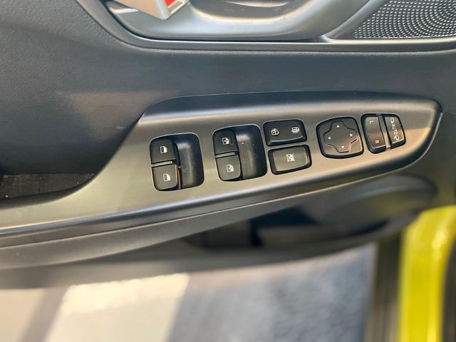 Hyundai Kona EV Style 150 kW (204 CV)