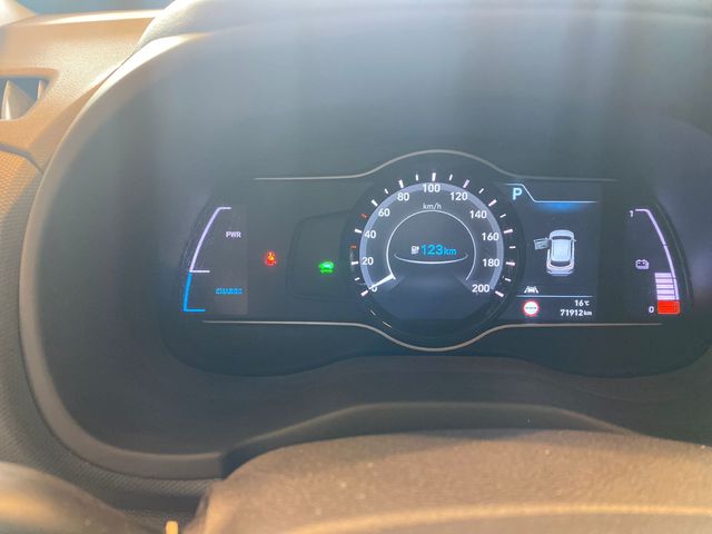 Hyundai Kona EV Style 150 kW (204 CV)
