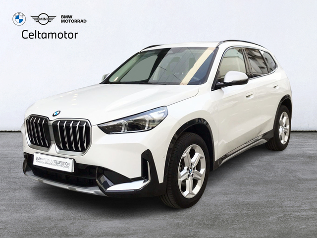 BMW X1 sDrive18d color Blanco. Año 2022. 110KW(150CV). Diésel. En concesionario Celtamotor Caldas Reis de Pontevedra