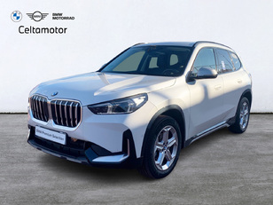 Fotos de BMW X1 sDrive18d color Blanco. Año 2022. 110KW(150CV). Diésel. En concesionario Celtamotor Vigo  de Pontevedra