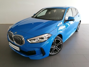 Fotos de BMW Serie 1 118i color Azul. Año 2020. 103KW(140CV). Gasolina. En concesionario Adler Motor S.L. TOLEDO de Toledo