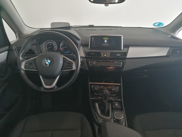 BMW Serie 2 225xe iPerformance Active Tourer color Gris Plata. Año 2018. 165KW(224CV). Híbrido Electro/Gasolina. En concesionario Adler Motor S.L. TOLEDO de Toledo