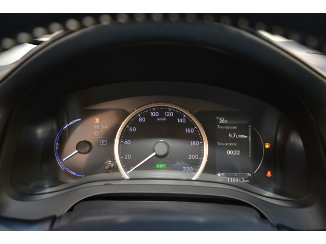 Lexus CT 200h Executive 100 kW (136 CV)