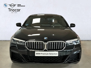 Fotos de BMW Serie 5 520d color Negro. Año 2022. 140KW(190CV). Diésel. En concesionario Triocar Gijón (Bmw y Mini) de Asturias
