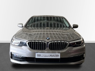 Fotos de BMW Serie 5 520d color Gris Plata. Año 2019. 140KW(190CV). Diésel. En concesionario Engasa S.A. de Valencia