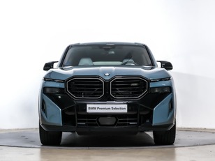 Fotos de BMW XM 4.4 PHEV color Verde. Año 2023. 480KW(653CV). Híbrido Electro/Gasolina. En concesionario Oliva Motor Tarragona de Tarragona