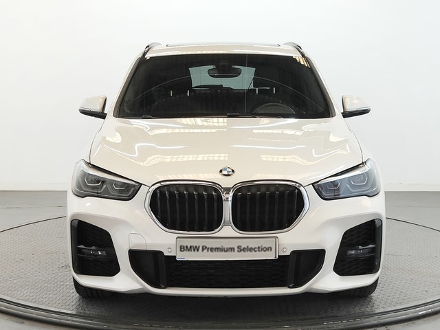 BMW X1 sDrive18d color Blanco. Año 2021. 110KW(150CV). Diésel. En concesionario Proa Premium Palma de Baleares