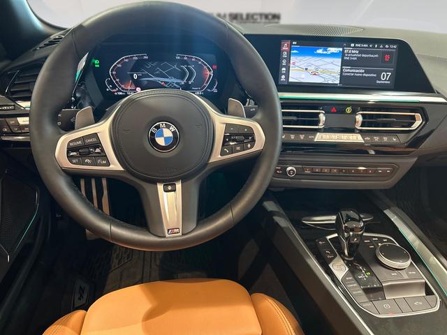 BMW Z4 sDrive20i Cabrio color Negro. Año 2022. 145KW(197CV). Gasolina. En concesionario Automotor Premium Viso - Málaga de Málaga