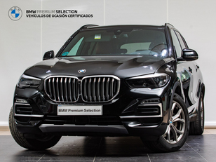 Fotos de BMW X5 xDrive30d color Negro. Año 2019. 195KW(265CV). Diésel. En concesionario Avilcar de Ávila