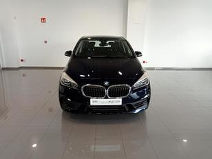Fotos de BMW Serie 2 220d Active Tourer color Azul. Año 2019. 140KW(190CV). Diésel. En concesionario Mandel Motor Badajoz de Badajoz