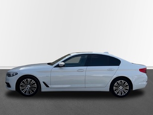 Fotos de BMW Serie 5 520d color Blanco. Año 2019. 140KW(190CV). Diésel. En concesionario Engasa S.A. de Valencia