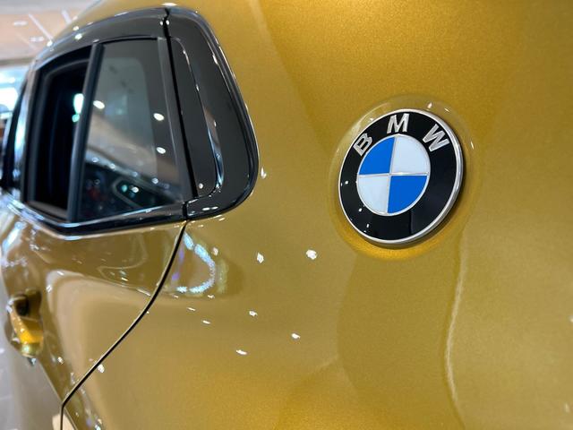 BMW X2 sDrive20i color Oro. Año 2018. 141KW(192CV). Gasolina. En concesionario Automotor Premium Viso - Málaga de Málaga
