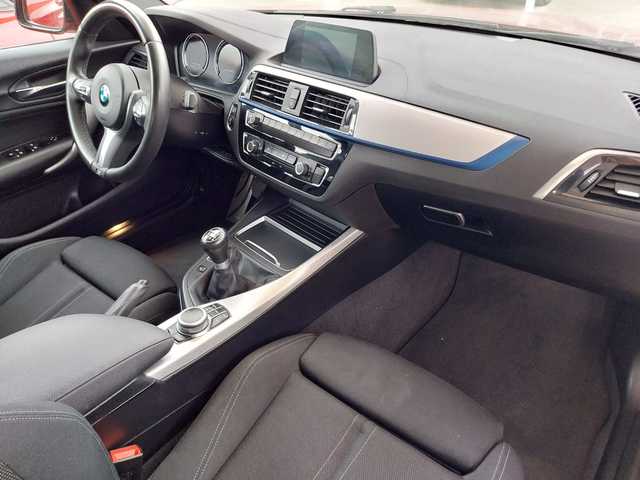 BMW Serie 1 116d color Rojo. Año 2019. 85KW(116CV). Diésel. En concesionario San Rafael Motor, S.L. de Córdoba