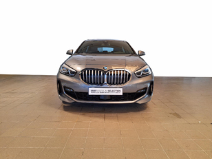 Fotos de BMW Serie 1 118d color Gris. Año 2023. 110KW(150CV). Diésel. En concesionario Automóviles Oviedo S.A. de Asturias