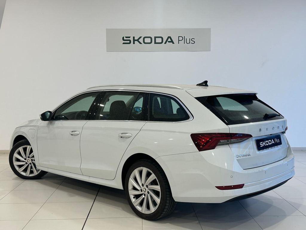 1.4 TSI PHEV Ambition DSG 150 kW (204 CV)