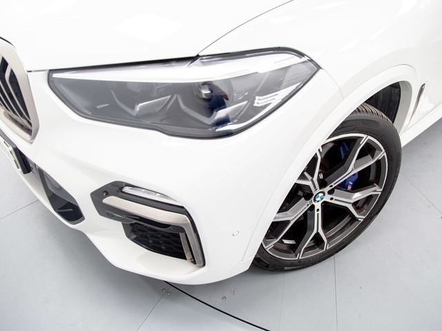 BMW X5 M50d color Blanco. Año 2019. 294KW(400CV). Diésel. En concesionario Móvil Begar Alicante de Alicante