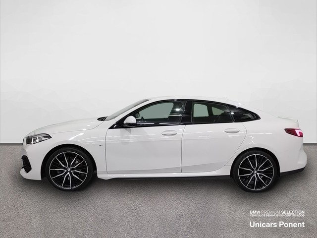 BMW Serie 2 218d Gran Coupe color Blanco. Año 2023. 110KW(150CV). Diésel. En concesionario Unicars de Lleida