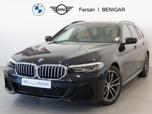 Fotos de BMW Serie 5 520d Touring color Negro. Año 2023. 140KW(190CV). Diésel. En concesionario GANDIA Automoviles Fersan, S.A. de Valencia