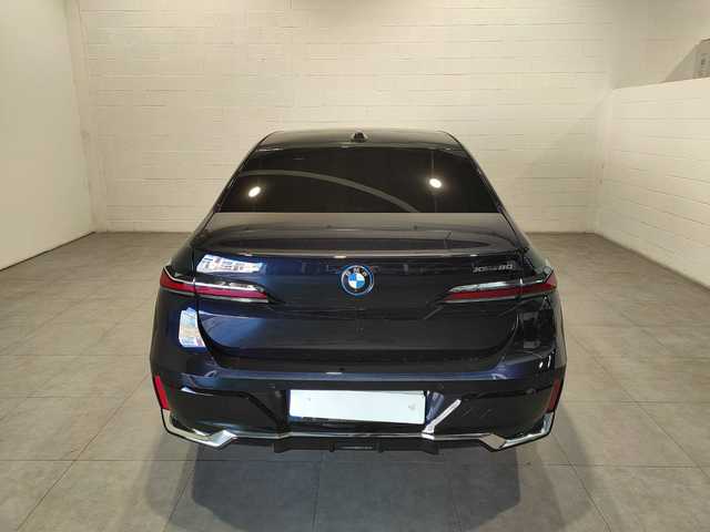 fotoG 4 del BMW i7 xDrive60 400 kW (544 CV) 544cv Eléctrico del 2023 en Barcelona