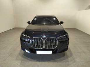 Fotos de BMW i7 xDrive60 color Negro. Año 2023. 400KW(544CV). Eléctrico. En concesionario MOTOR MUNICH S.A.U  - Terrassa de Barcelona