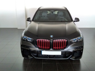Fotos de BMW X5 xDrive40d color Gris. Año 2023. 250KW(340CV). Diésel. En concesionario ALBAMOCION CIUDAD REAL  de Ciudad Real