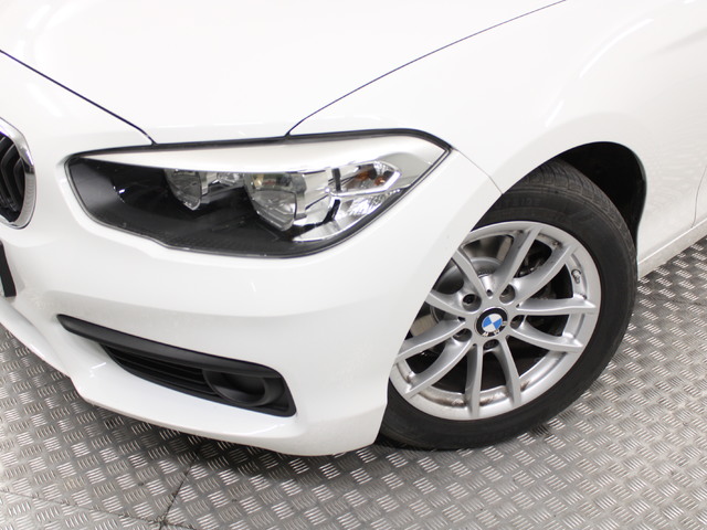 BMW Serie 1 116d color Blanco. Año 2018. 85KW(116CV). Diésel. En concesionario Augusta Aragon Ctra Logroño de Zaragoza