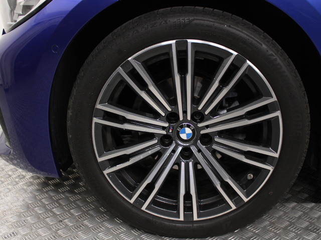 BMW Serie 3 318d color Azul. Año 2021. 110KW(150CV). Diésel. En concesionario Augusta Aragon Ctra Logroño de Zaragoza