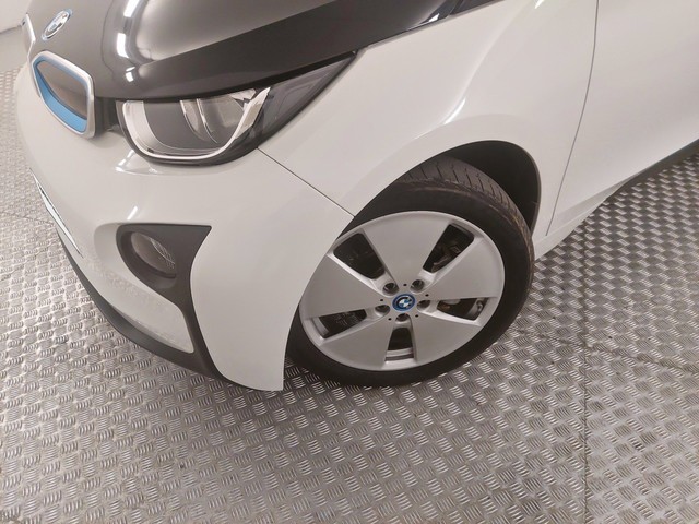 BMW i3 i3 94Ah color Blanco. Año 2017. 125KW(170CV). Eléctrico. En concesionario Augusta Aragon S.A. de Zaragoza