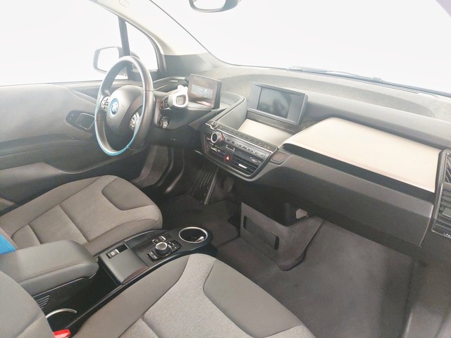 BMW i3 i3 94Ah color Blanco. Año 2017. 125KW(170CV). Eléctrico. En concesionario Augusta Aragon Ctra Logroño de Zaragoza