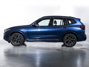 Fotos de BMW X3 xDrive30e color Azul. Año 2022. 215KW(292CV). Híbrido Electro/Gasolina. En concesionario Oliva Motor Girona de Girona