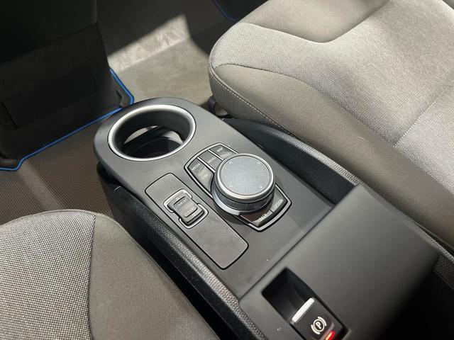 fotoG 16 del BMW i3 120Ah 125 kW (170 CV) 170cv Eléctrico del 2019 en Barcelona